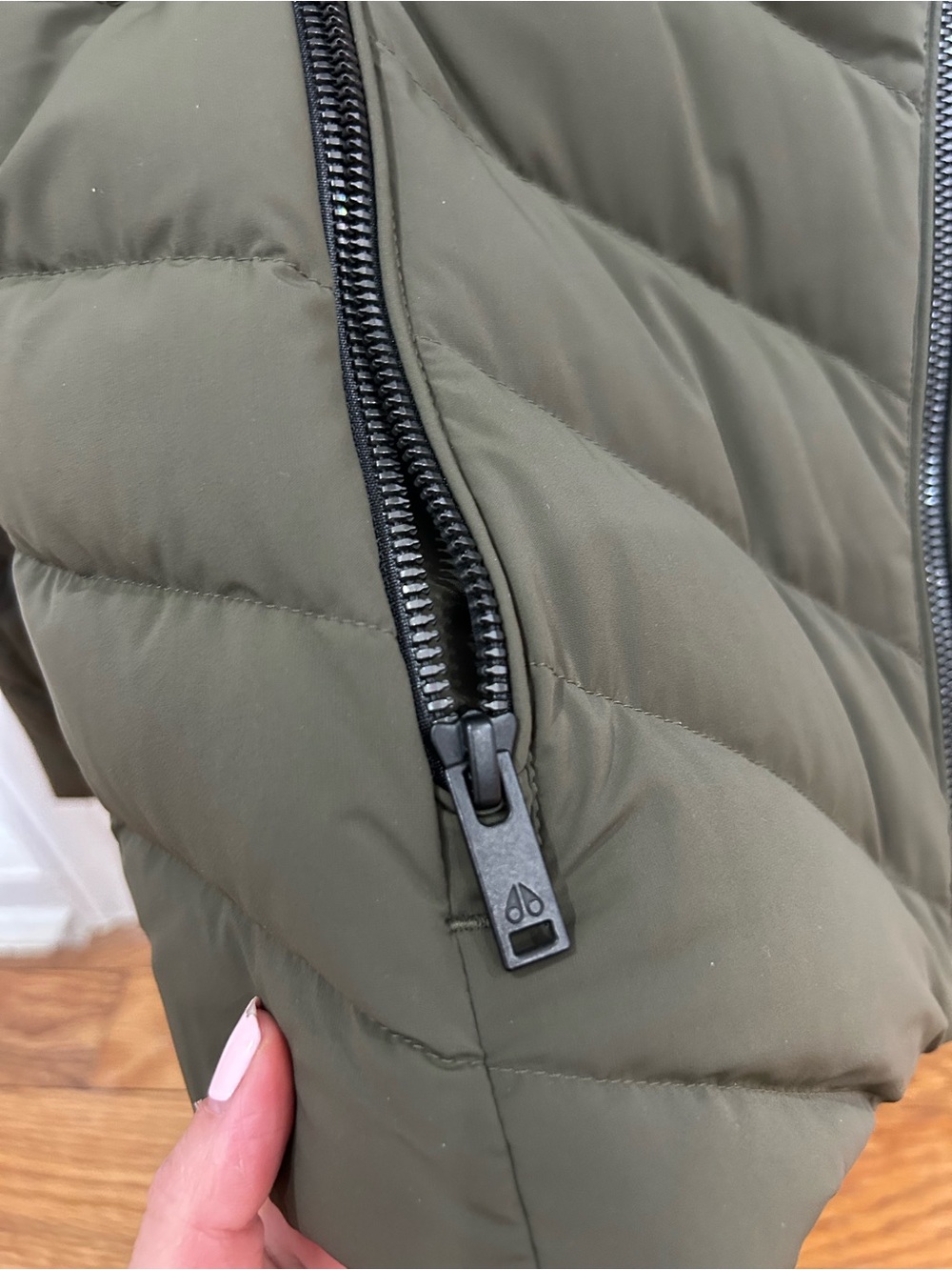 NWT Moose Knuckles Elora Down Jacket Dark Olive Large $745 - Picture 10 of 13